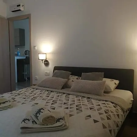 Apartment Apartman N&i Pirovac
