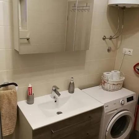 Apartman N&i Pirovac